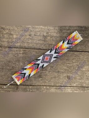 Handmade ‘Sunrise Star’ Seed Bead Bracelet - 9.25”